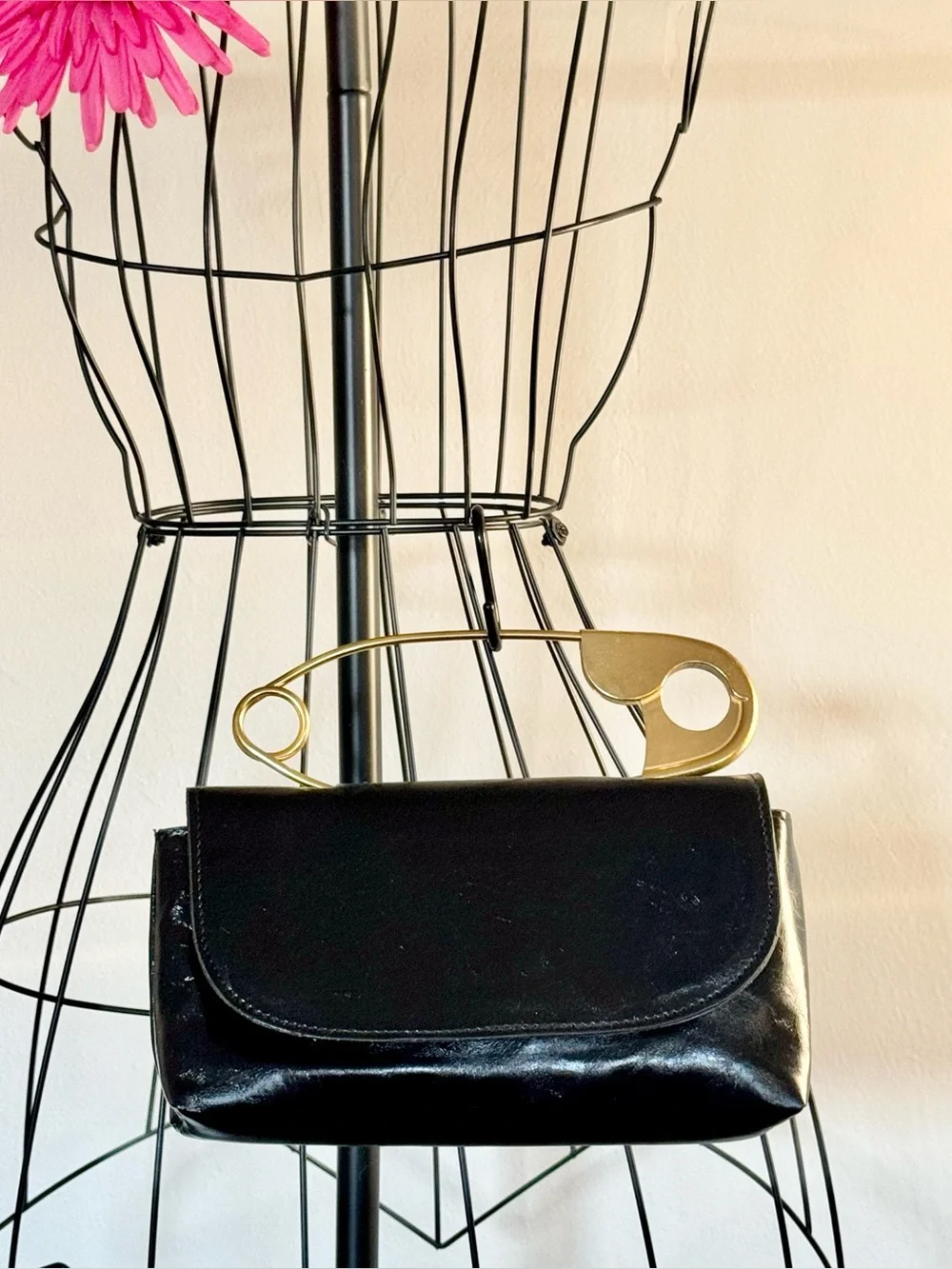 New Black Faux Leather Jumbo Safety Pin Crossbody Clutch Purse w/ Chain Strap